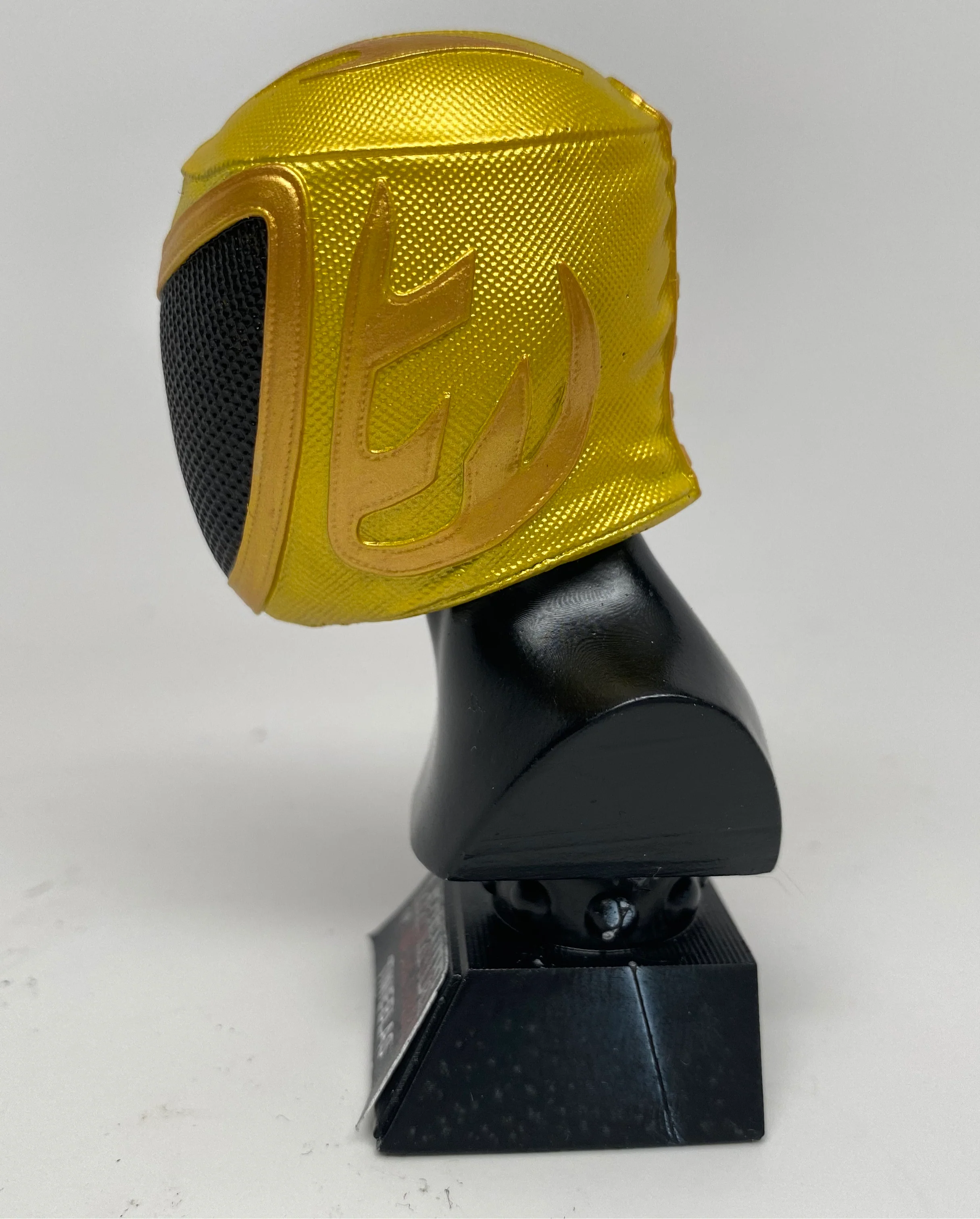 Legends of Lucha Libre: Mystery Mascaras Wave 1 - Image 15