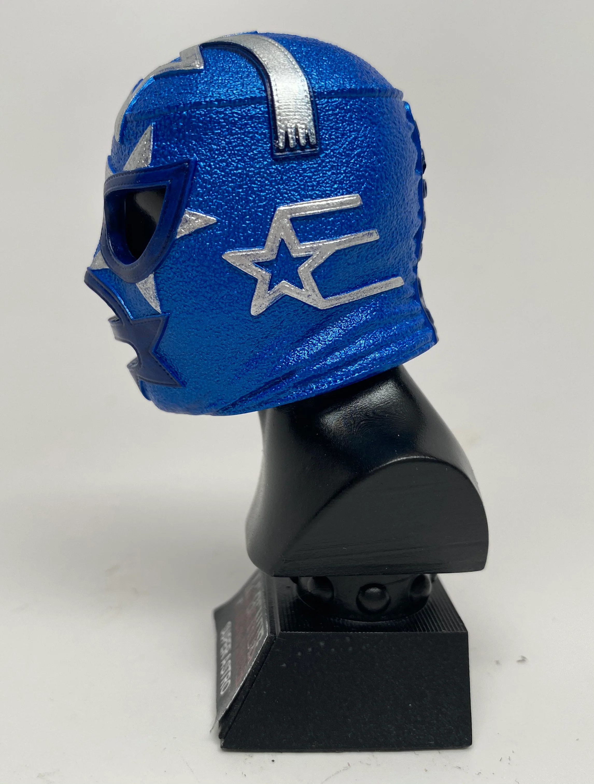 Legends of Lucha Libre: Mystery Mascaras Wave 1 - Image 25