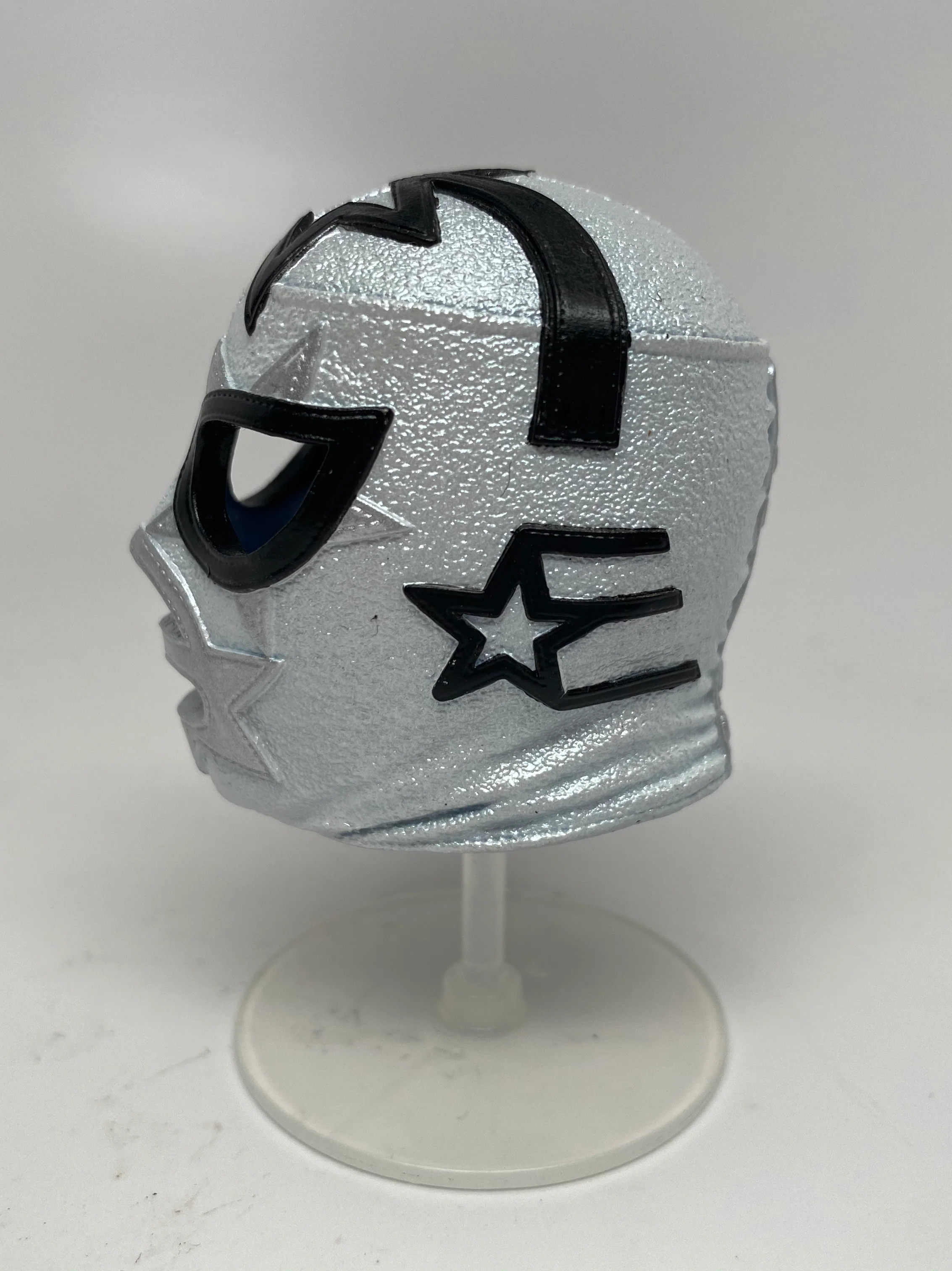 Legends of Lucha Libre: Mystery Mascaras Wave 1 - Image 27