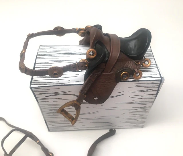 MIGHTY STEEDS - AUSTRALIAN TACK KIT - ACTION FIGURE ACCESSORIES - Image 4